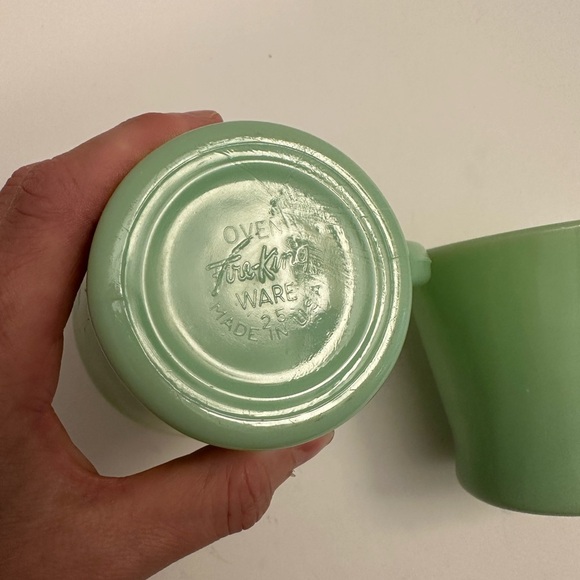 Vintage Fire King Jadeite D-Handle Coffee Mugs 2 Pieces - Picture 8 of 11